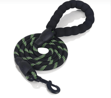 Load image into Gallery viewer, Reflective Nylon Rope Leash 5ft, 1.5m Green-Black
